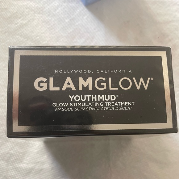 GLAMGLOW - Picture 2 of 4